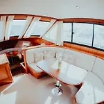 Yacht Susan - Jacht - Traumzeitboot - Exklusiver Festlieger In Perfekter Lage Am Scharmuetzelsee Botel *