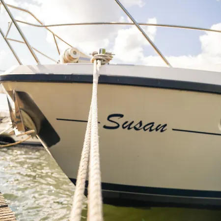 Yacht Susan - Jacht - Traumzeitboot - Exklusiver Festlieger In Perfekter Lage Am Scharmuetzelsee *