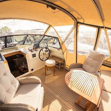 Yacht Susan - Jacht - Traumzeitboot - Exklusiver Festlieger In Perfekter Lage Am Scharmuetzelsee Tekne *