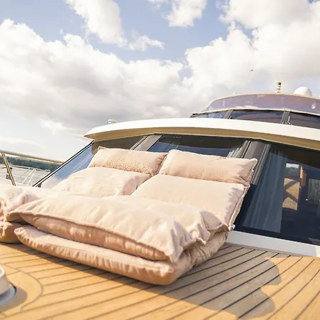 Yacht Susan - Jacht - Traumzeitboot - Exklusiver Festlieger In Perfekter Lage Am Scharmützelsee