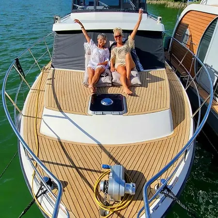 Yacht Susan - Jacht - Traumzeitboot - Exklusiver Festlieger In Perfekter Lage Am Scharmuetzelsee Tekne *