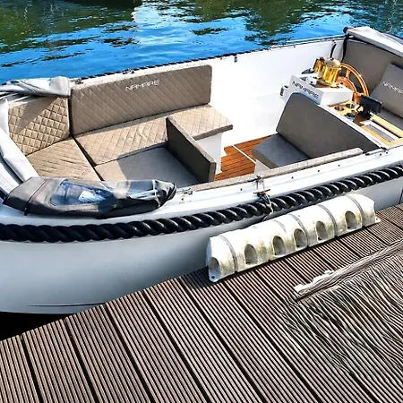 Yacht Susan - Jacht - Traumzeitboot - Exklusiver Festlieger In Perfekter Lage Am Scharmuetzelsee *