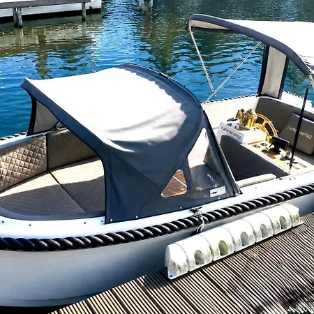 Botel Yacht Susan - Jacht - Traumzeitboot - Exklusiver Festlieger In Perfekter Lage Am Scharmuetzelsee